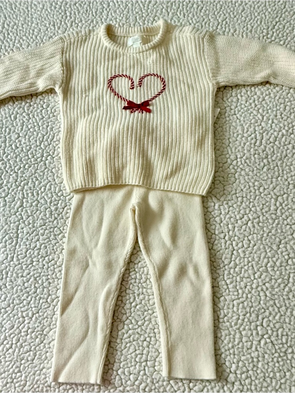 cloud island Cream Ribbed Set with Red Heart